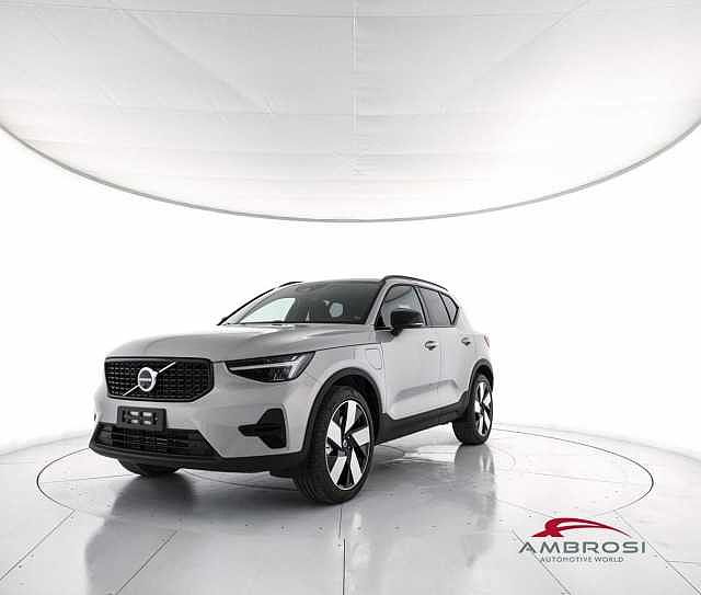 Volvo XC40 T4 Recharge Plug-in hybrid automatico Plus Dark