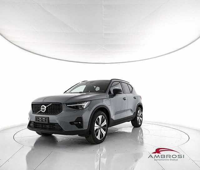 Volvo XC40 T5 Recharge plug-in hybrid automatico Plus Dark