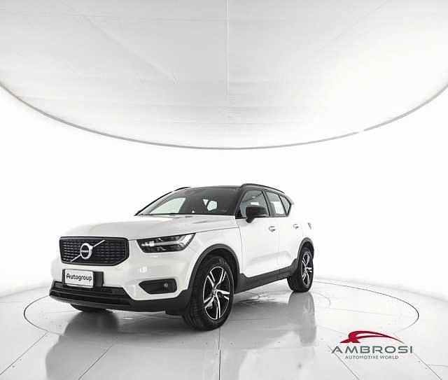 Volvo XC40 awd geartronic  	D3 AWD Geartronic R-design