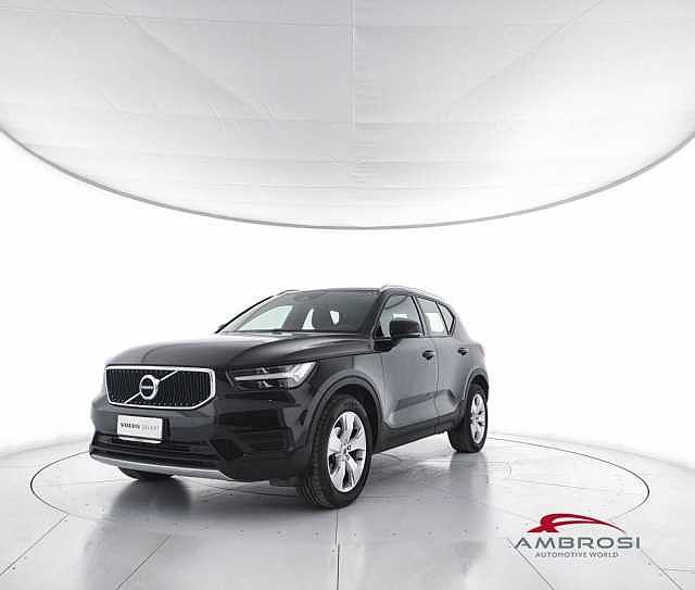 Volvo XC40 T3 Momentum Pro