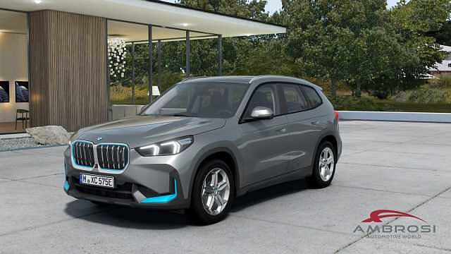 BMW iX1 xDrive30 Premium Package