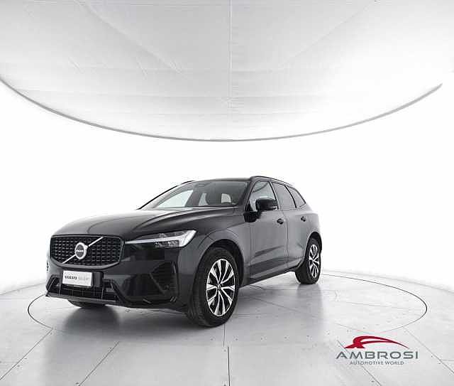 Volvo XC60 B4 automatico Plus Dark