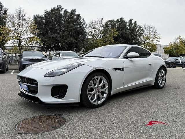 Jaguar F-TYPE 2.0 aut. Coupé R-Dynamic da Test Grifo Caravan