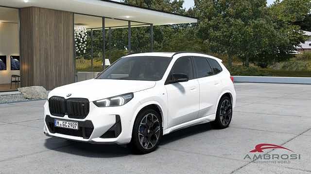 BMW X1 M35i xDrive Innovation Travel package da Test Grifo Caravan