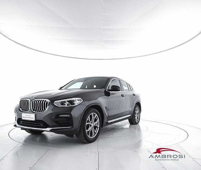 BMW X4 xDrive20d xLine da Test Grifo Caravan