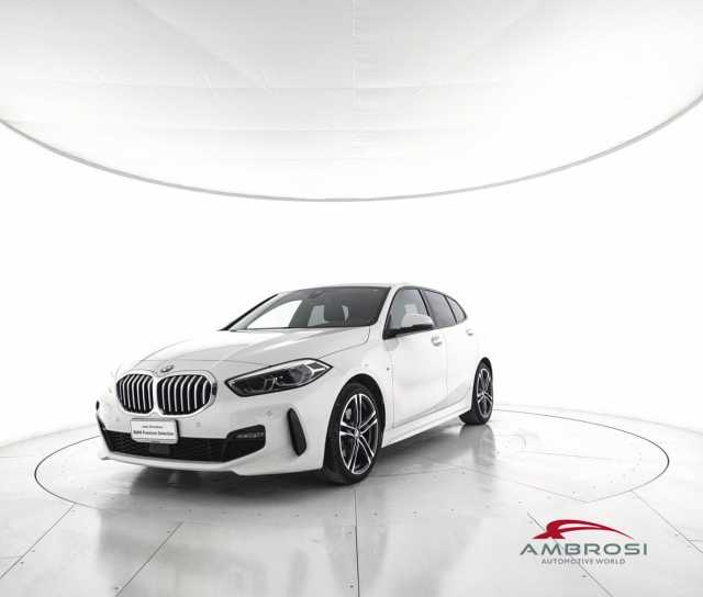 BMW 116 5-porte 116d 5p. Msport da Test Grifo Caravan