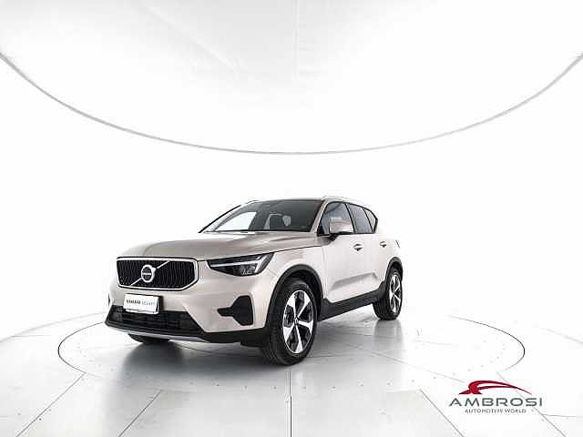 Volvo XC40 B3 Plus Dark