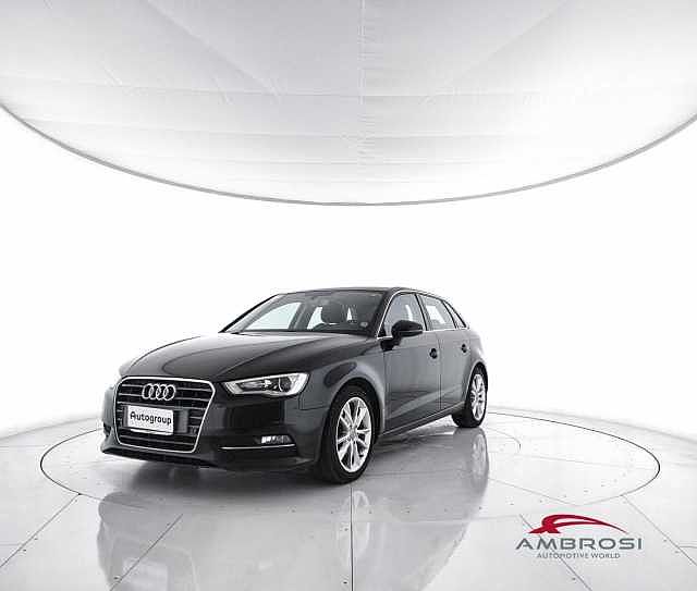 Audi A3 Sportback 	1.6 TDI clean diesel Ambition