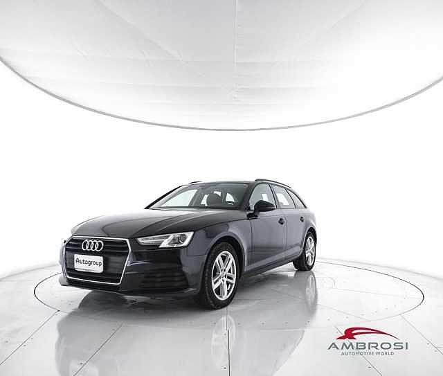 Audi A4 Avant 	2.0 TDI 150 CV S tronic Business