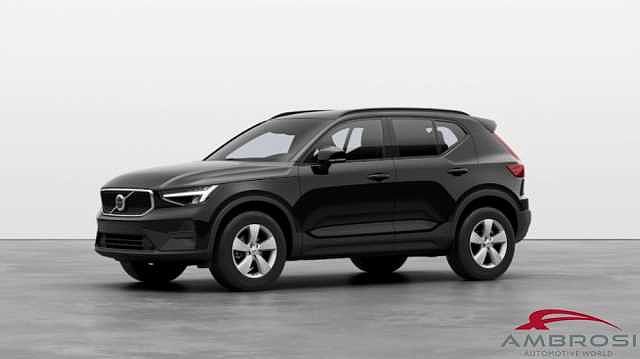 Volvo XC40 Mild Hybrid B3 automatico Essential