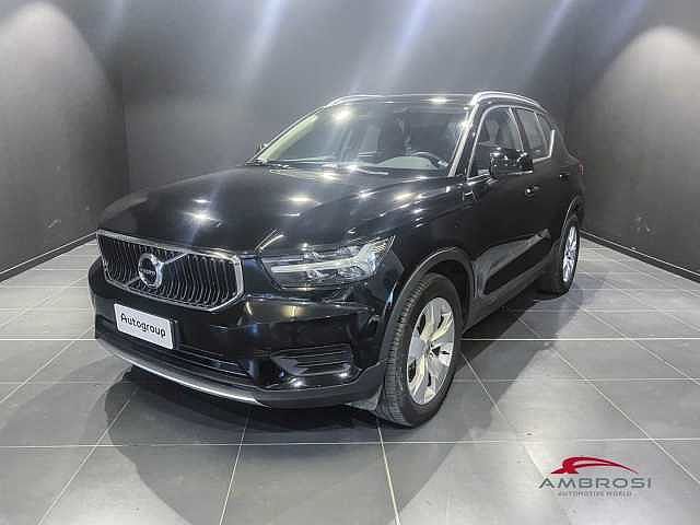 Volvo XC40 D3 AWD Momentum
