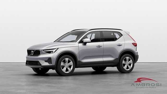 Volvo XC40 B3 Mild hybrid Benzina Essential