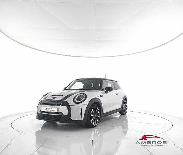 MINI Cooper SE 3 Porte SE Classic Premium Package