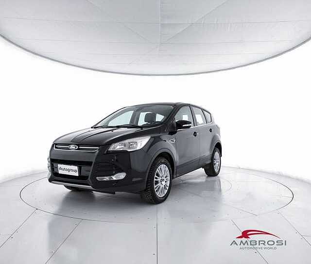 Ford Kuga 2.0 TDCI 140 CV 4WD Titanium