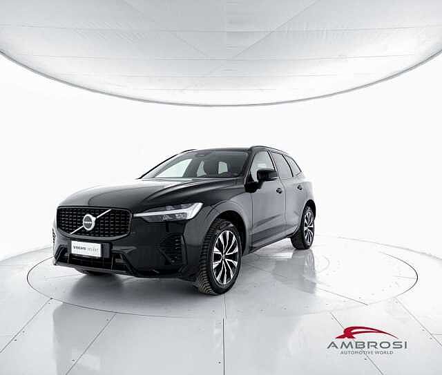 Volvo XC60 B5 AWD automatico Plus Dark