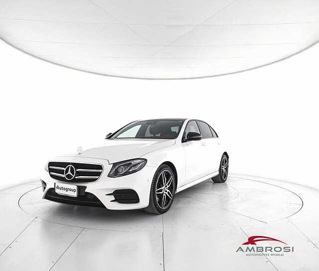 Mercedes-Benz E 220 220 d Auto Premium Plus 4-MATIC