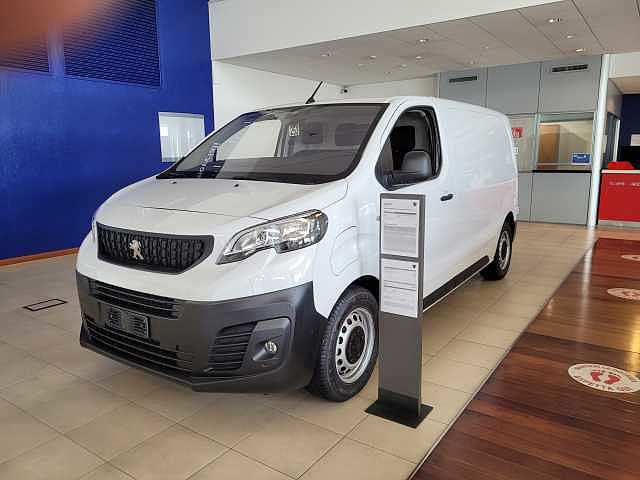 Peugeot e-Expert 50kW Standard da MARIO SERUIS AUTOMOBILI