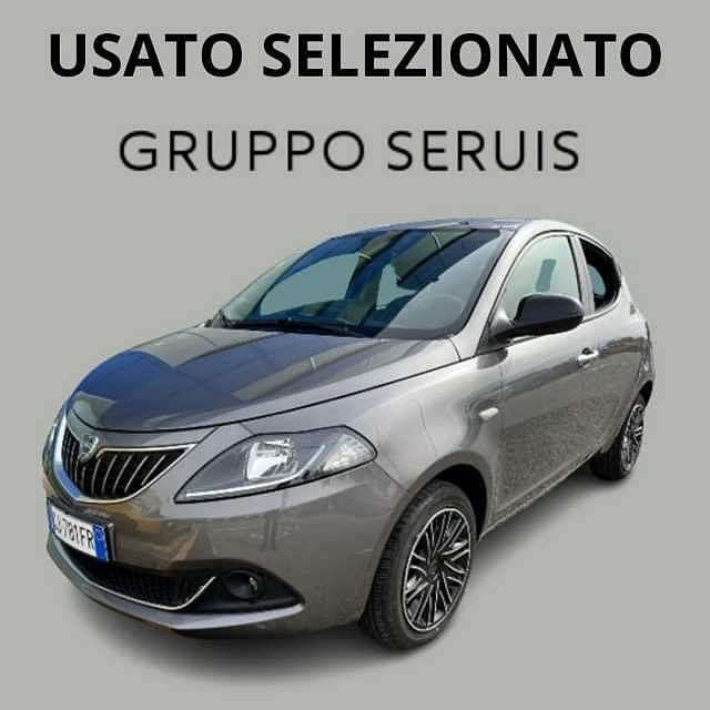 Lancia Ypsilon 3ª serie 1.0 FireFly 5 porte S&S Hybrid Ecochic Silver