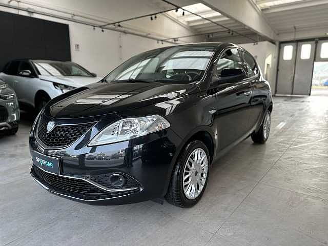 Lancia Ypsilon 3ª serie 1.2 69 CV 5 porte Silver #NEOPATENTATI