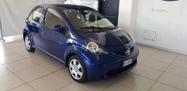 Toyota Aygo 1.0 12V VVT-i 5 porte Sol - NEOPATENTATI OK