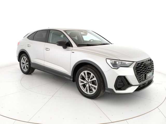 Audi Q3 35 TDI S tronic S line edition | Satin aluminum