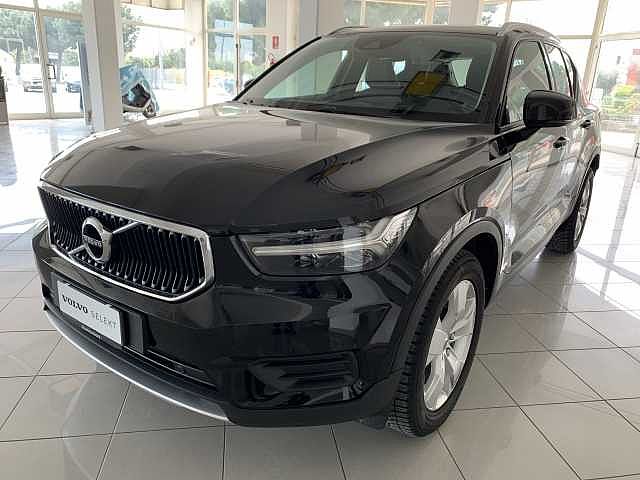 Volvo XC40 D3 AWD Momentum Geartronic da Euromotors S.r.l.