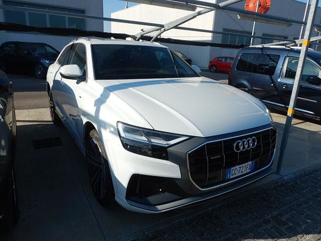 Audi Q8 45 TDI quattro tiptronic Sport