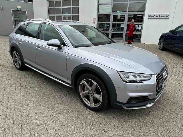 Audi A4 allroad 2.0 TDI 190 CV S tronic Business Evolution da Autoarona SpA