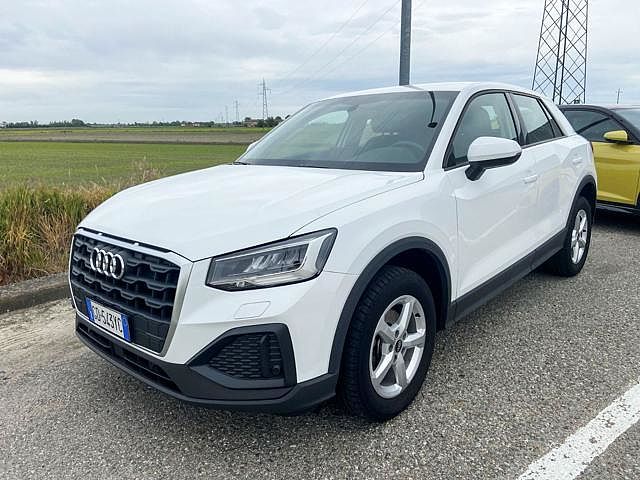 Audi Q2 30 TFSI Business