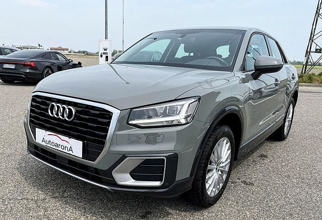 Audi Q2 30 TFSI S tronic Business Design