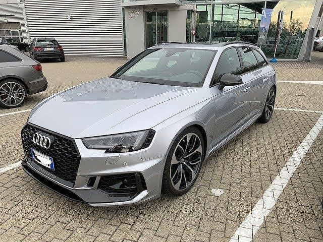 Audi RS 4 Avant 2.9 TFSI quattro tiptronic