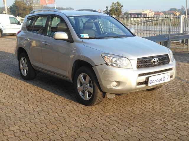 Toyota RAV4 3ª serie 2.2 D-4D 136 CV DPF Luxury