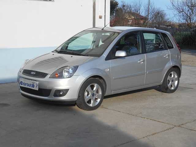 Ford Fiesta 5ª serie 1.2 16V 5p. Ghia da CarAuto sas