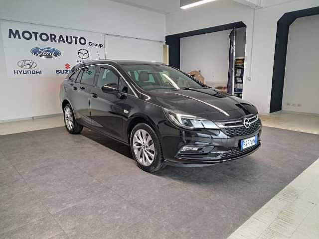 Opel Astra 5ª serie 1.4 Turbo 110CV EcoM Sports Tourer Innovation