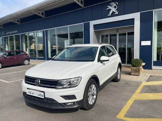 Volkswagen Tiguan 2ª serie 1.6 TDI SCR Business BlueMotion Technology da LATTUGA GIULIO Srl