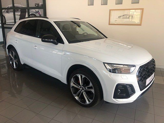 Audi Q5 40 2.0 tdi mhev 12v identity black quattro s-troni