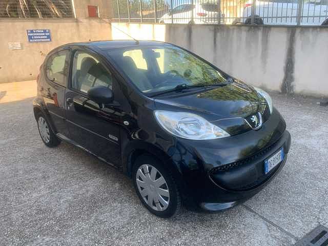 Peugeot 107 Neopatentati Sweet .Years 1.4 HDi da Gruppo Euro.car