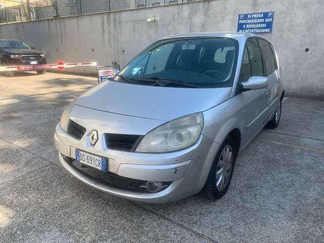 Renault Scénic Speciale 1.5 dCi/105CV