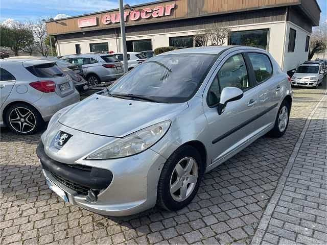 Peugeot 207 1.4 88CV 5p. ONE Line