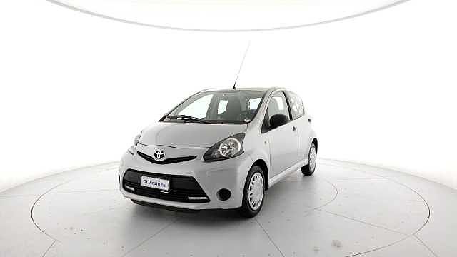 Toyota Aygo 1.0 12V VVT-i 68 CV 5 P Active Connect da Di Viesto PiÃ¹ S.p.A.