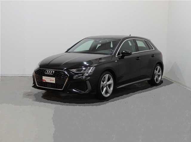 Audi A3 4ª serie SPB 30 TDI S tronic S line edition da Magnifica Srl