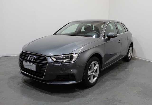 Audi A3 3ª serie SPB 30 TDI Business da Magnifica Srl