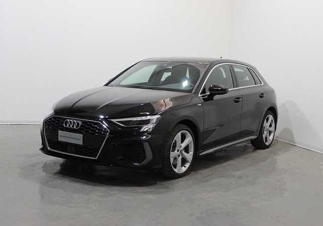 Audi A3 4ª serie SPB 30 TDI S tronic S line edition da Magnifica Srl