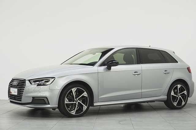 Audi A3 Sportback e-tron Sportback S tronic plug-in da L'Auto