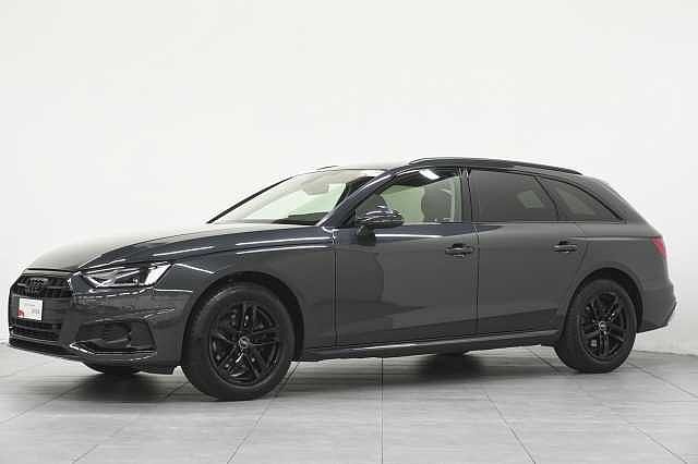 Audi A4 Avant 30 TDI 136 CV S tronic Black Edition da L'Auto