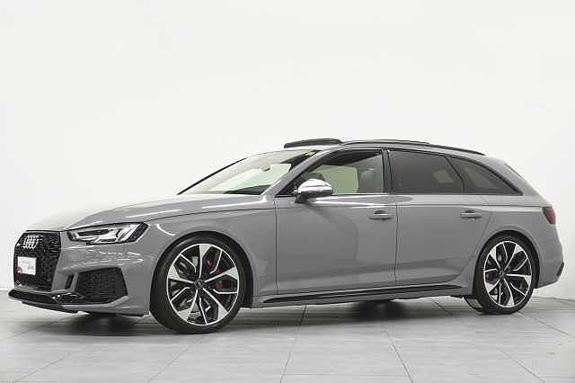 Audi A4 RS 4 Avant 2.9 TFSI quattro tiptronic