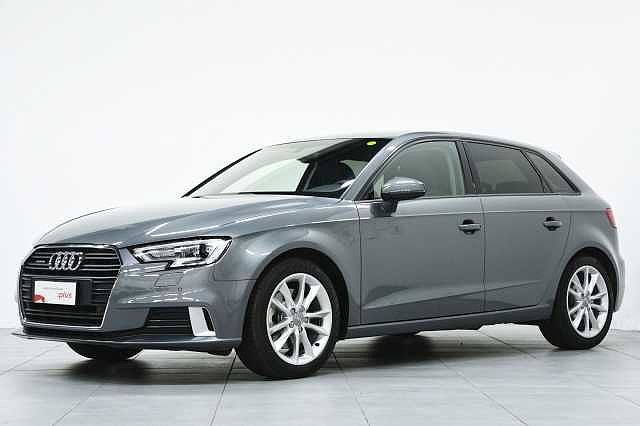 Audi A3 2.0 TFSI Stronic quattro Sport da L'Auto