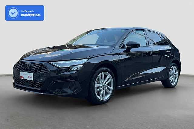Audi A3 Sportback 1.4 TFSIe Stronic Business