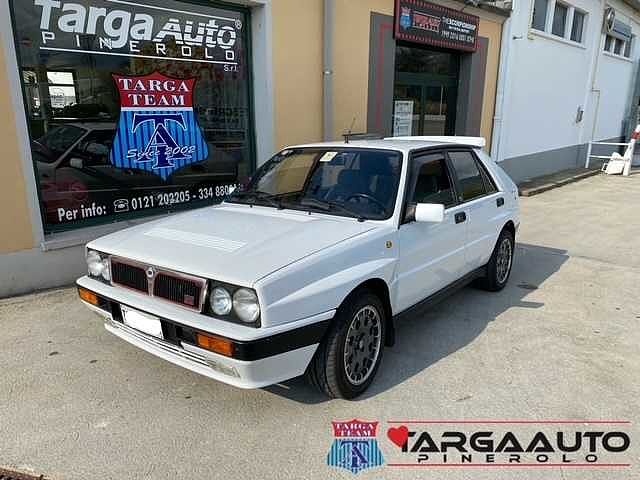 Lancia Delta 2.0i.e. turbo 16V HF integrale da Targa Auto S.r.l.