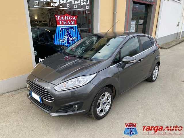 Ford Fiesta 1.5 TDCi 75CV 5 porte Titanium da Targa Auto S.r.l.